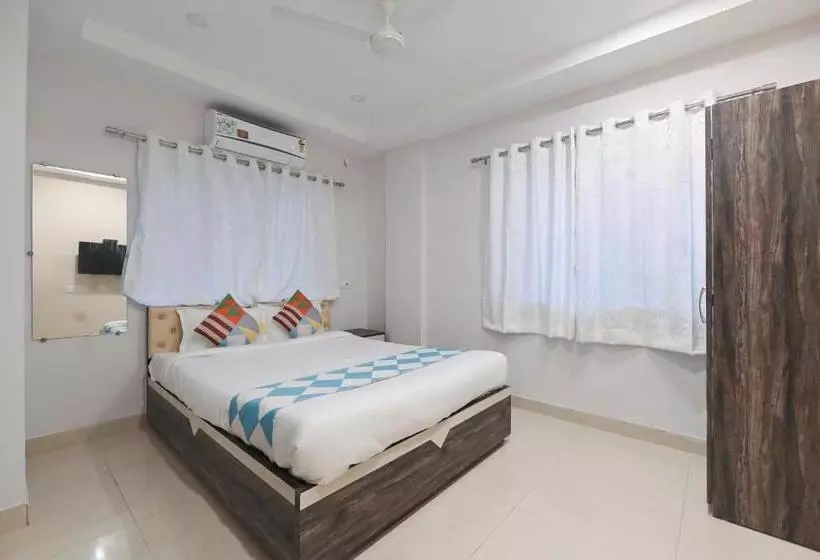 Majatalo Oyo Home 48030 Comfortable Stay Newtown