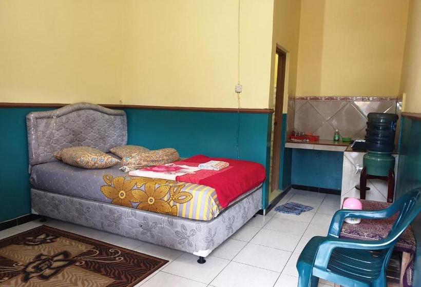 Pensionat Villa Bukit Cemara