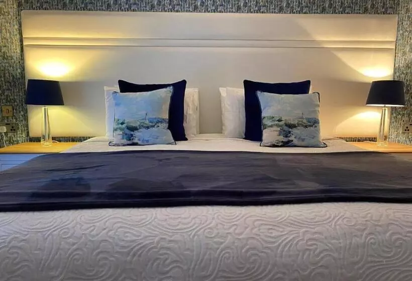 Toppesfield House B&b
