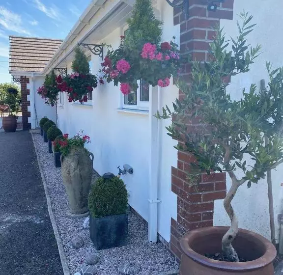 Toppesfield House B&b