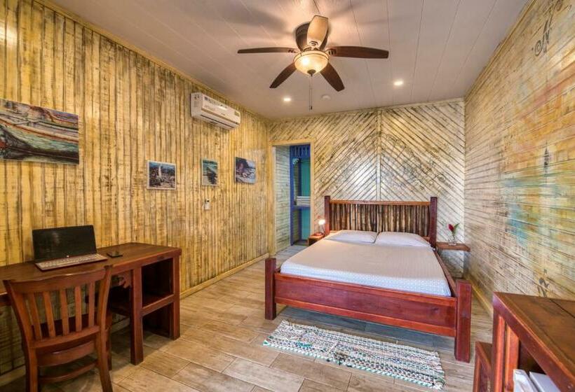 Herberge Skully's House