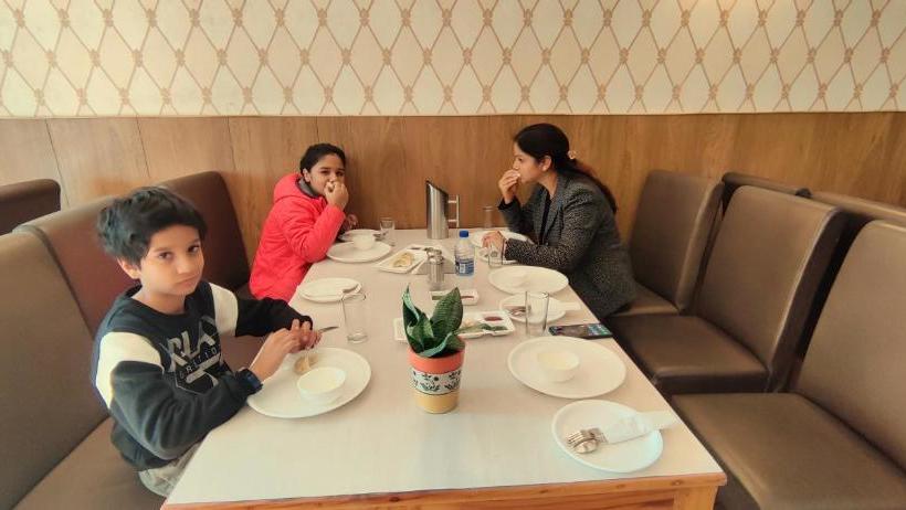 Four Seasons Hotel And Restaurant