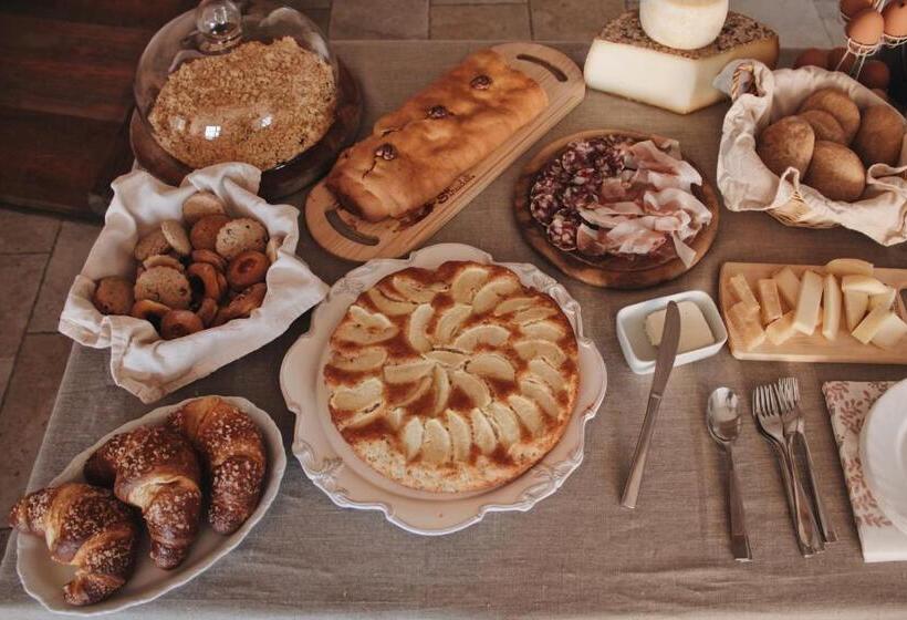 ホテル San Romedio Agriturismo