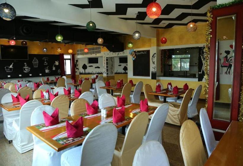 Отель Vinnca Lrn Excellency