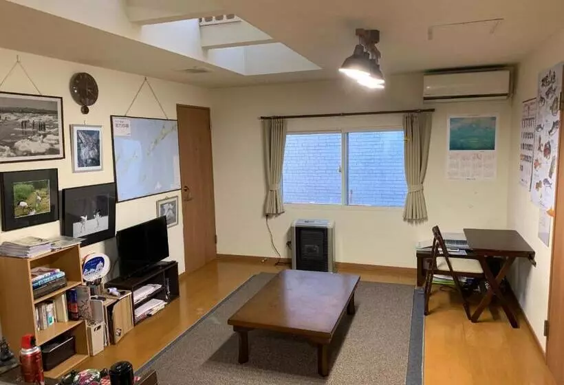 Majatalo Guesthouse Tomaya