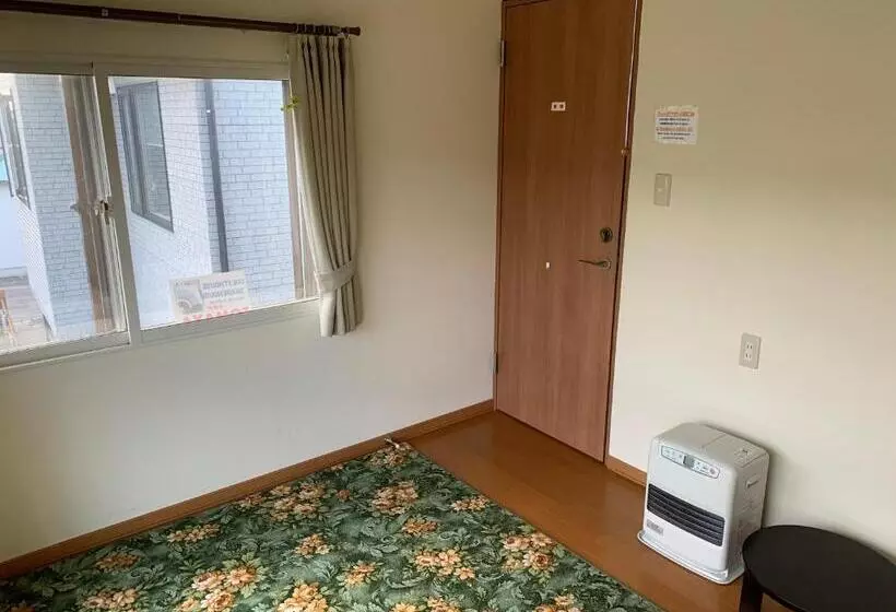 Majatalo Guesthouse Tomaya