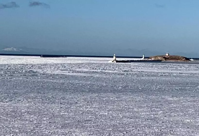 Majatalo Guesthouse Tomaya