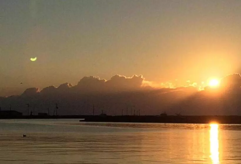 Majatalo Guesthouse Tomaya