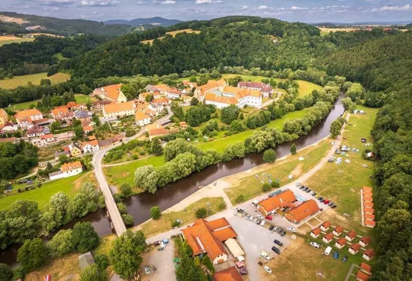 Majatalo Penzion A Kemp Koruna