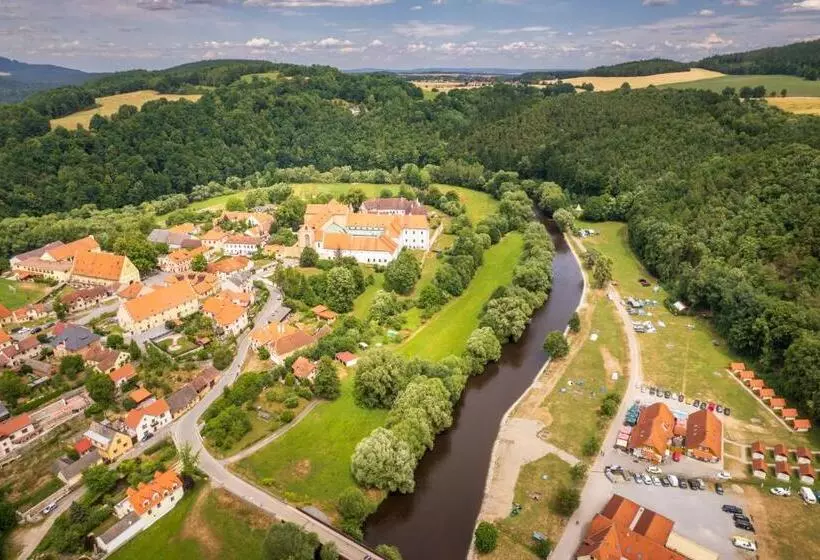 Majatalo Penzion A Kemp Koruna