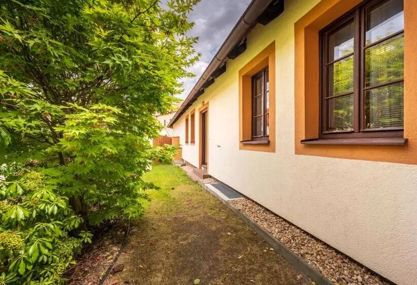 Majatalo Penzion A Kemp Koruna