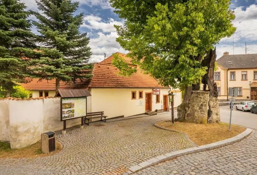 Majatalo Penzion A Kemp Koruna