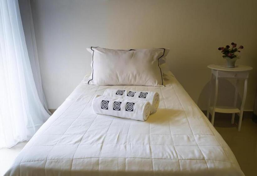 بنسيون Pousada Gata Russa