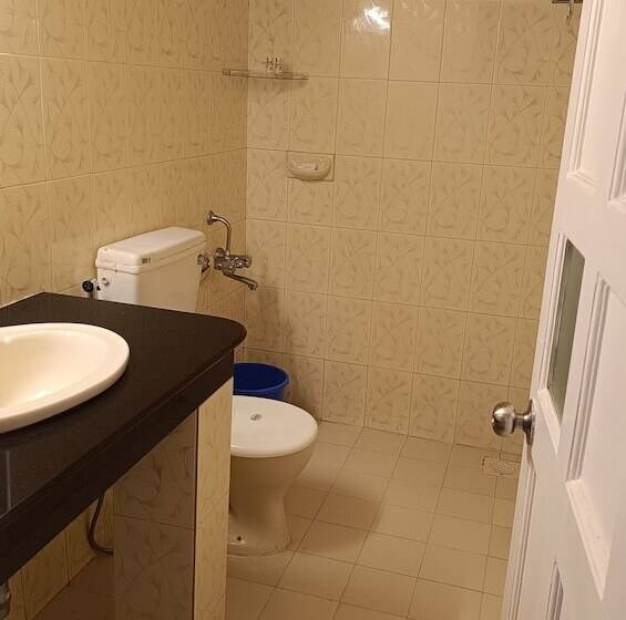 Qees Empire Beach Resort