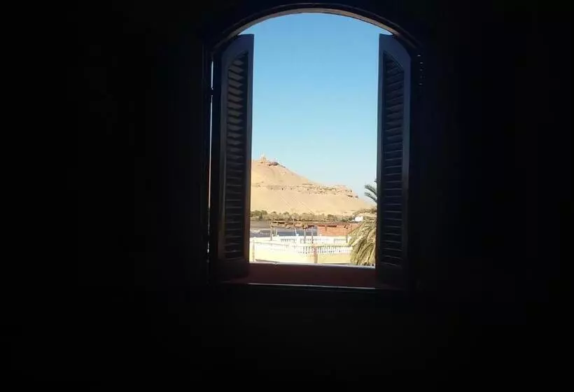 تختخواب و صبحانه King Nubian Guest House