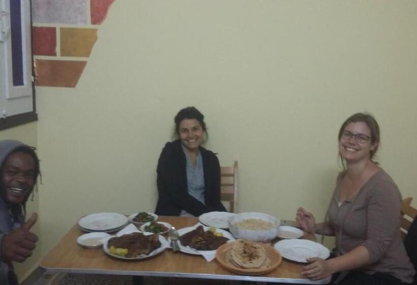 تختخواب و صبحانه King Nubian Guest House