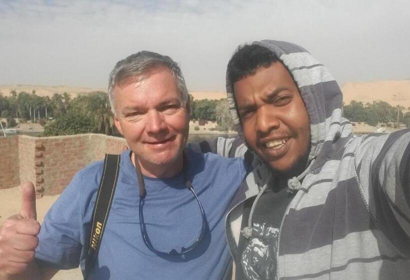 تختخواب و صبحانه King Nubian Guest House