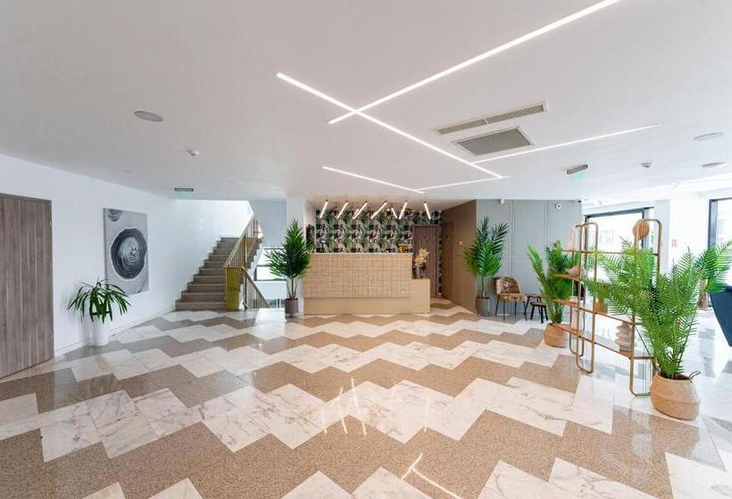 هتل Clas Mamaia Nord