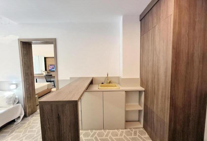 هتل Clas Mamaia Nord