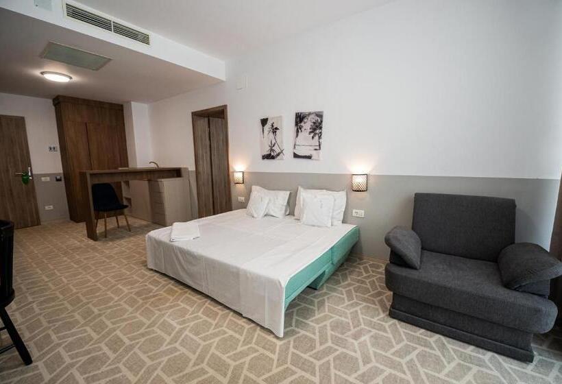 هتل Clas Mamaia Nord