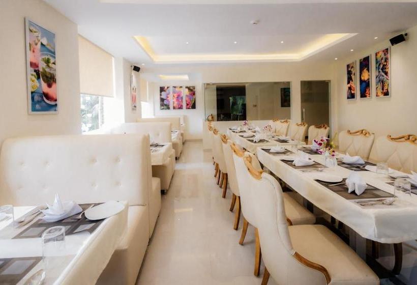 בית מלון כפרי Krishna Beach Resort