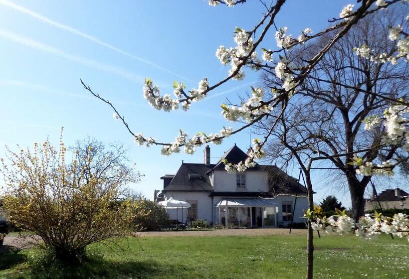 펜션 Chambres D'hotes Du Haut Anjou