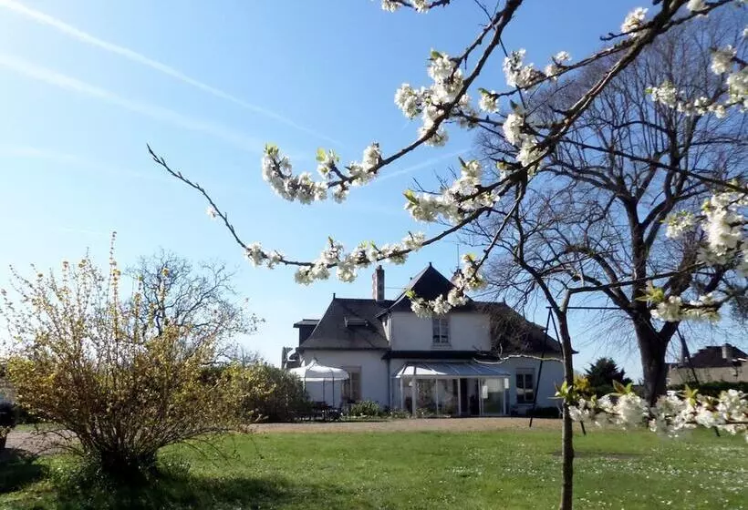ペンション Chambres D'hotes Du Haut Anjou