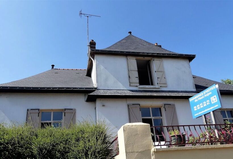 펜션 Chambres D'hotes Du Haut Anjou
