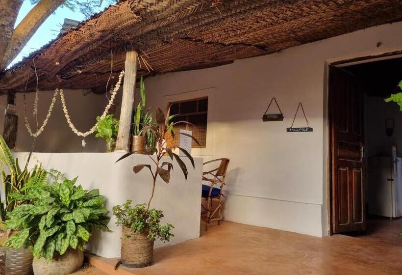 פנסיון Sunny House Paje