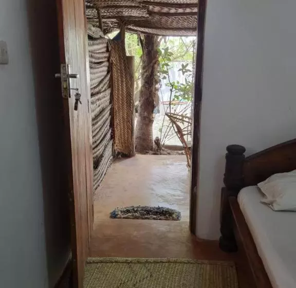 Majatalo Sunny House Paje