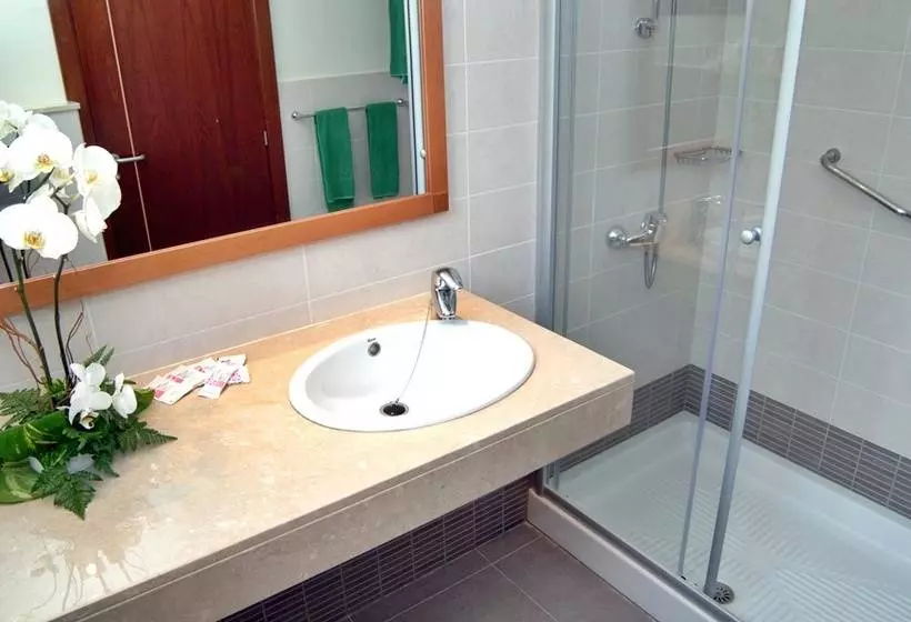 Tc Apartamentos Tamanaco