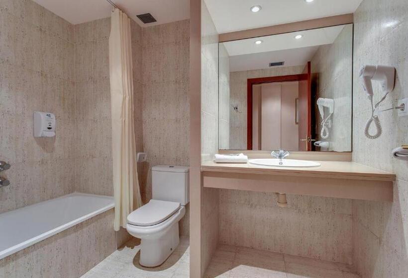 هتل Gran Garbí Mar