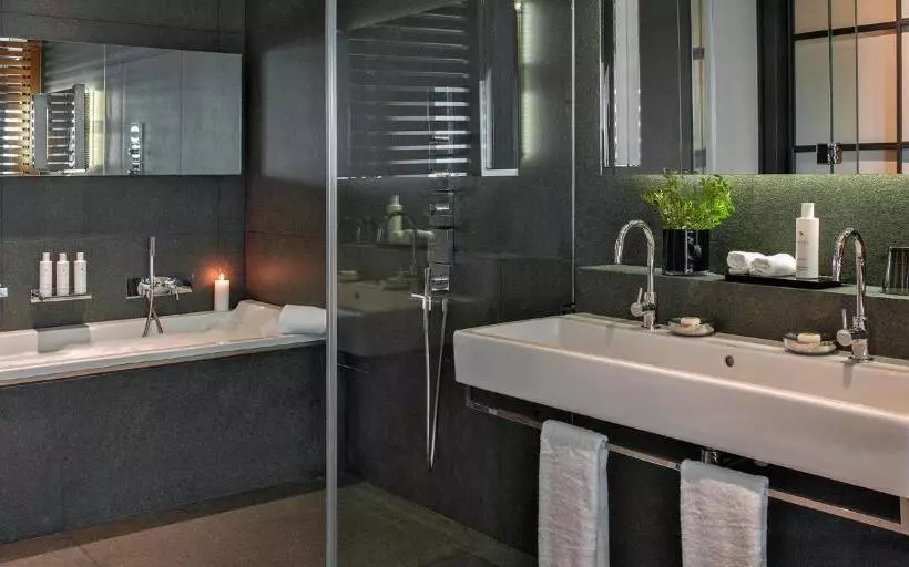 Grand Hotel Central, Small Luxury Hotels