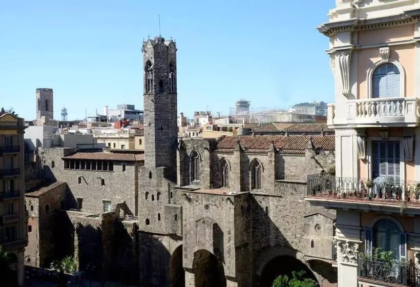 Grand Hotel Central, Small Luxury Hotels