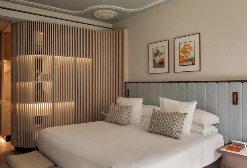 Grand Hotel Central, Small Luxury Hotels