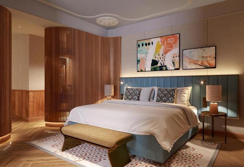 Grand Hotel Central, Small Luxury Hotels