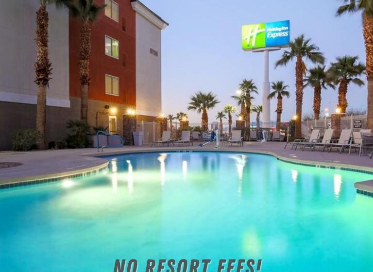 هتل Holiday Inn Express Las Vegas Stadium Area, An Ihg