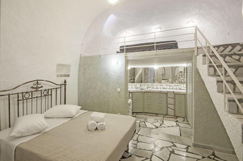 Отель Roubeti Village