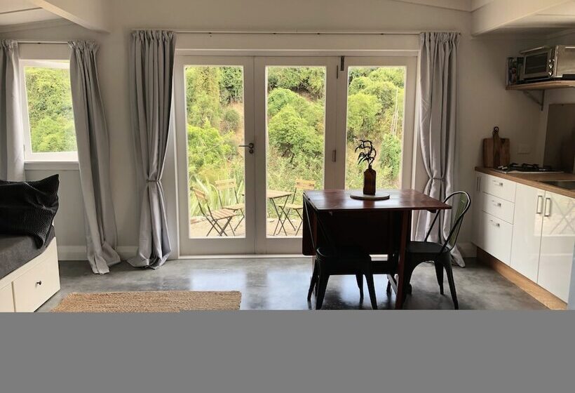 בית מלון כפרי The Pear Orchard Lodge