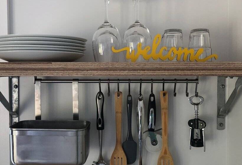 בית מלון כפרי The Pear Orchard Lodge