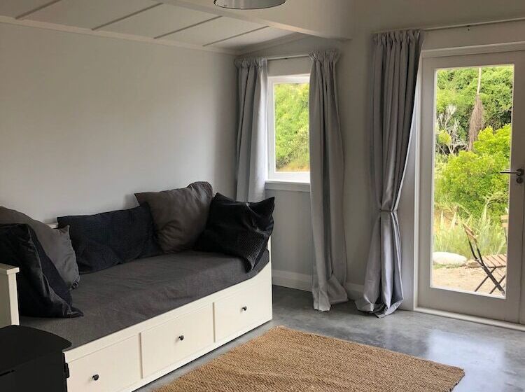 בית מלון כפרי The Pear Orchard Lodge