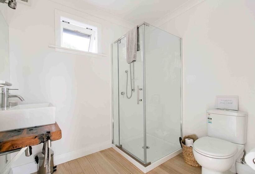 בית מלון כפרי The Pear Orchard Lodge