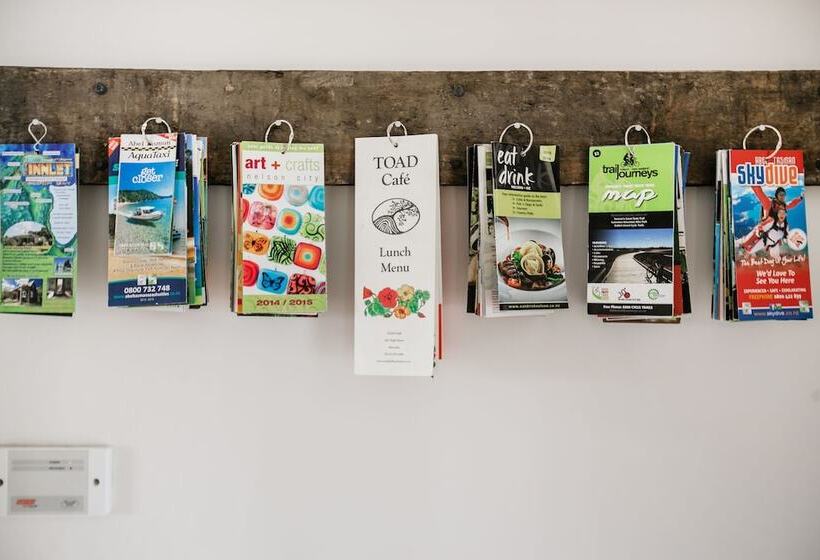 בית מלון כפרי The Pear Orchard Lodge