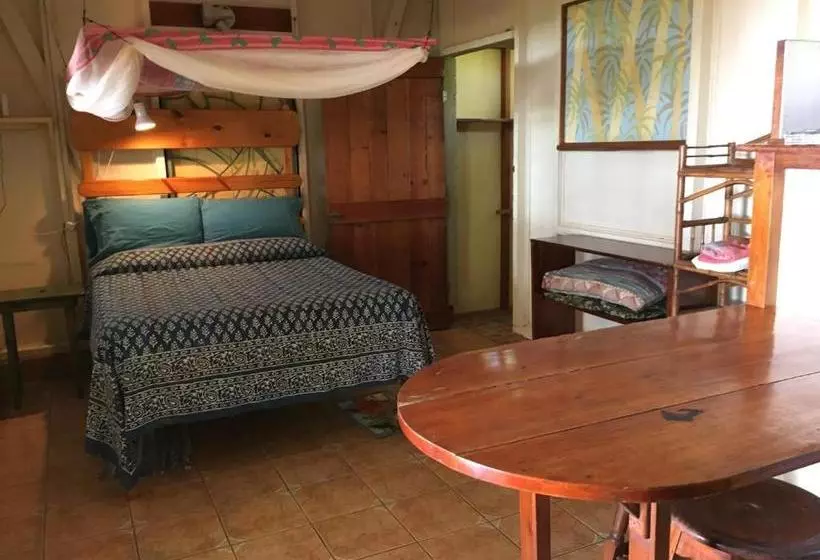 Majatalo Cabinas Los Cocos