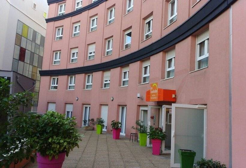 Hôtel Et Résidence Les Lauréades Clermont Ferrand Centre Jaude