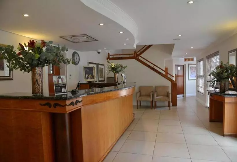 Courtyard Hotel Sandton