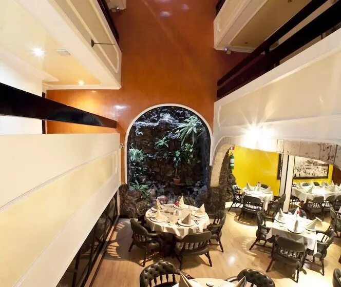 هتل Centro Internacional