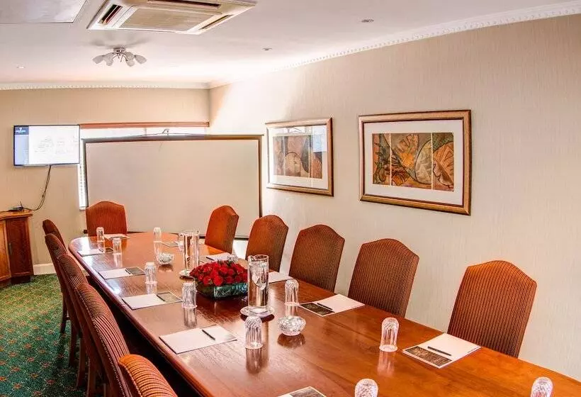 Courtyard Hotel Sandton