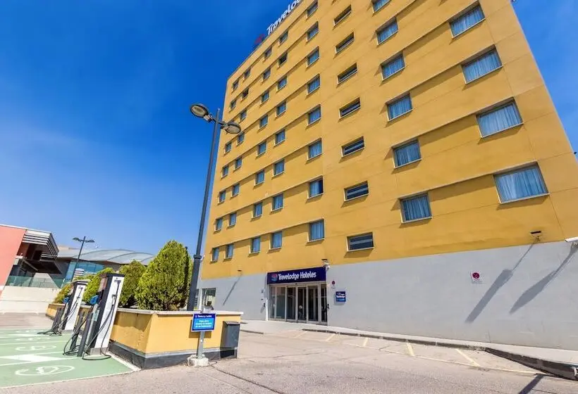 هتل Travelodge Madrid Alcalá de Henares