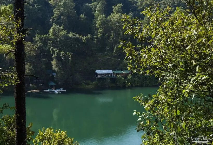 호텔 Zirahuen Forest And Resort